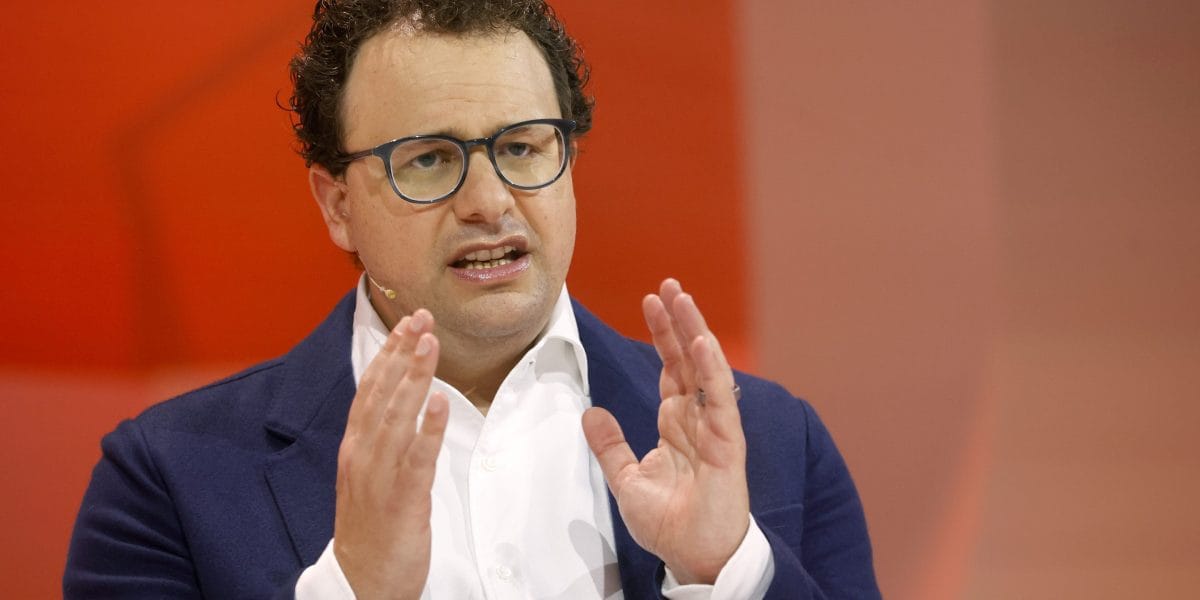 Anthropic Accidentally Shipped Claude Code Internal Source Code to npm — and Then Issued Mass DMCA Takedowns